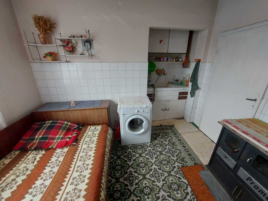 Четиристаен апартамент, 124кв.м, кв. Вароша