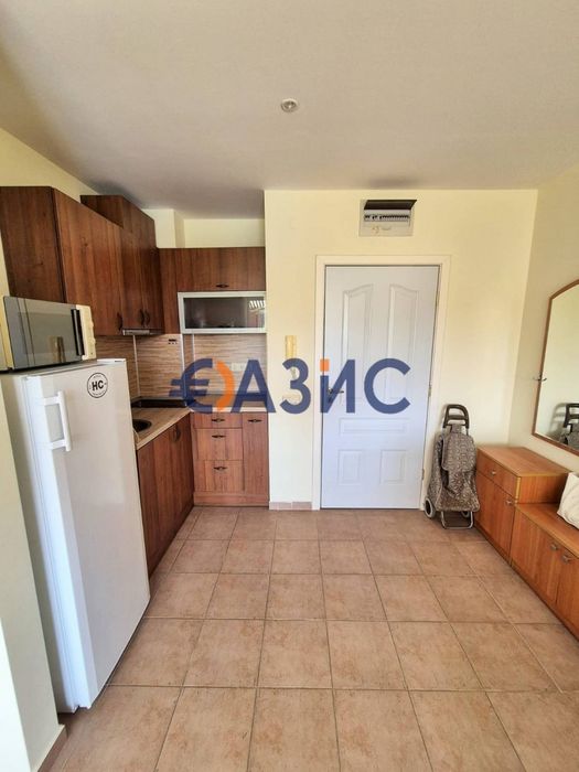 Продава се Тристаен апартамент в к.к. Слънчев бряг - 92 кв.м за 875 €/кв.м - Снимка #2