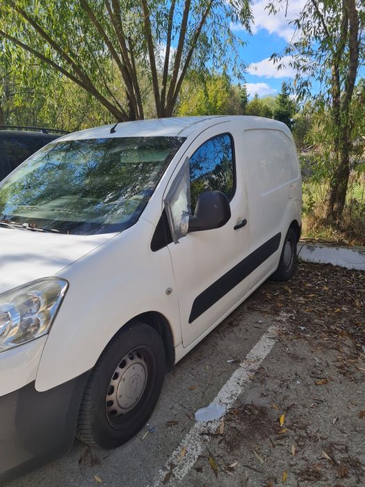 Vând Peugeot Partner