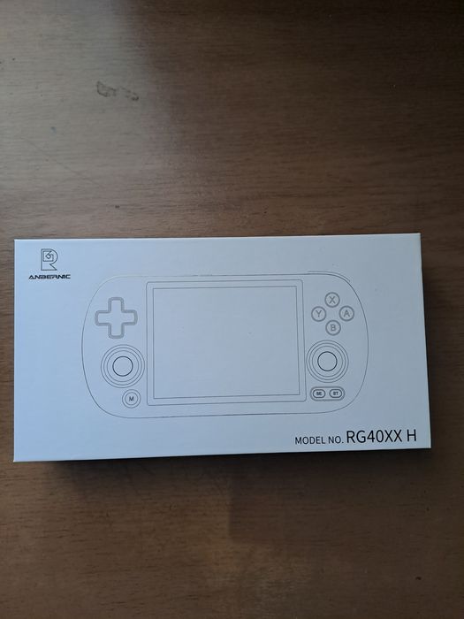 Anbernic RG40XXH - гейминг конзола