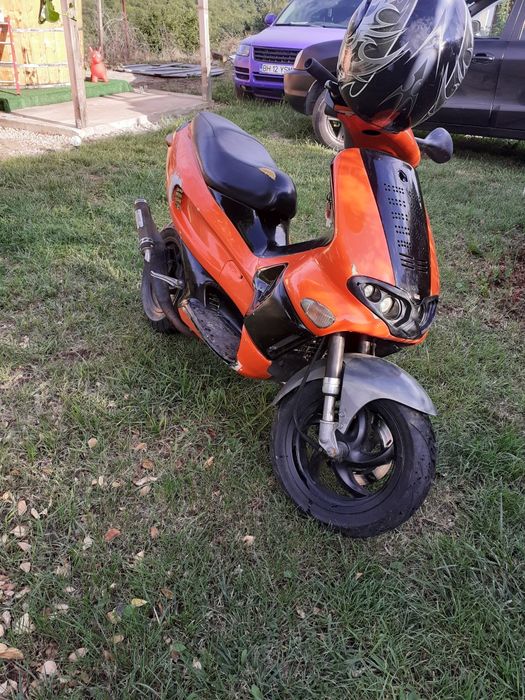 Scuter gilera runner înmatriculat