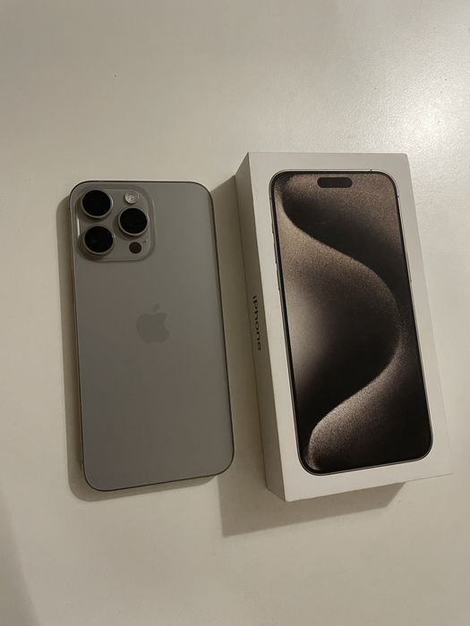 Iphone 15 pro max с гаранция до 08.26г