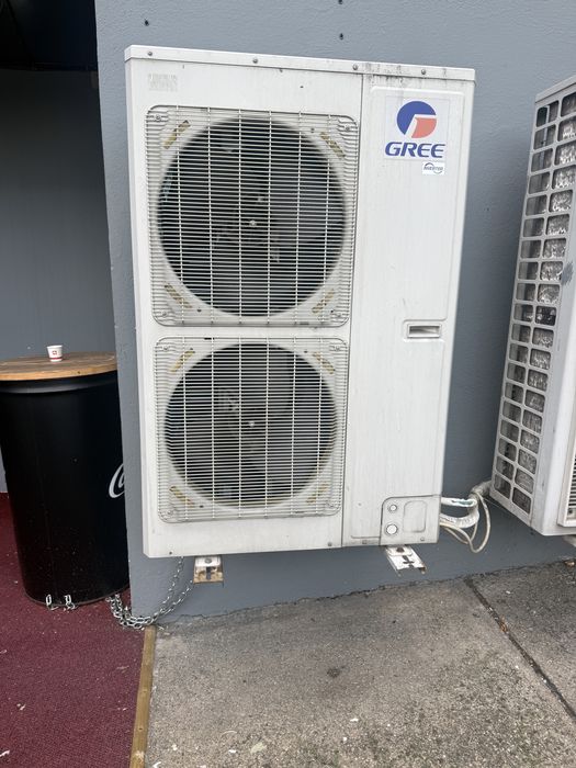 Unitate exterioară GREE Inverter 55.000 BTU – trifazat – R32