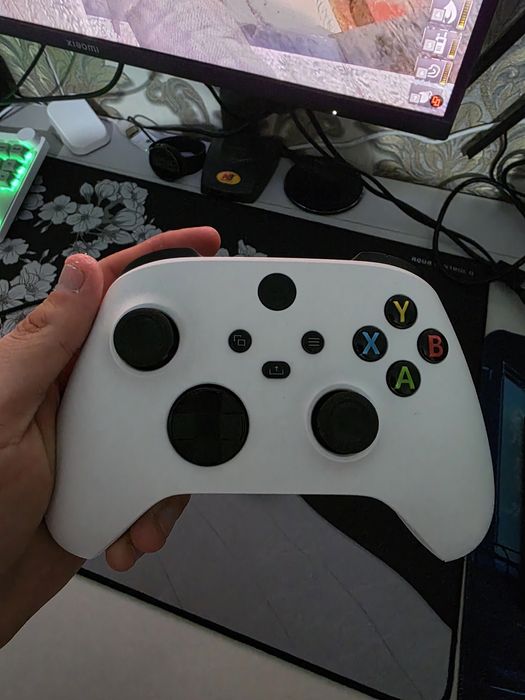 Продам или обменяю xbox series x 1tb