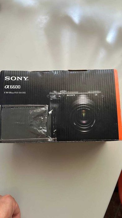 Фотоаппарат Sony a6600 (как новый) + 2 объектива + клетка