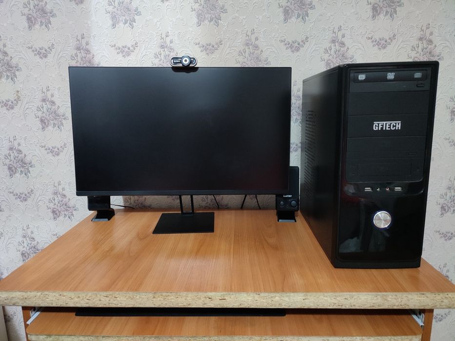 Готовый игровой комплект (ПК + монитор)
