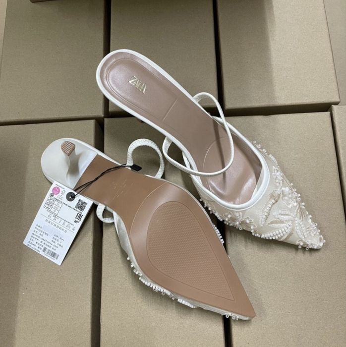 туфли Zara с вышивкой