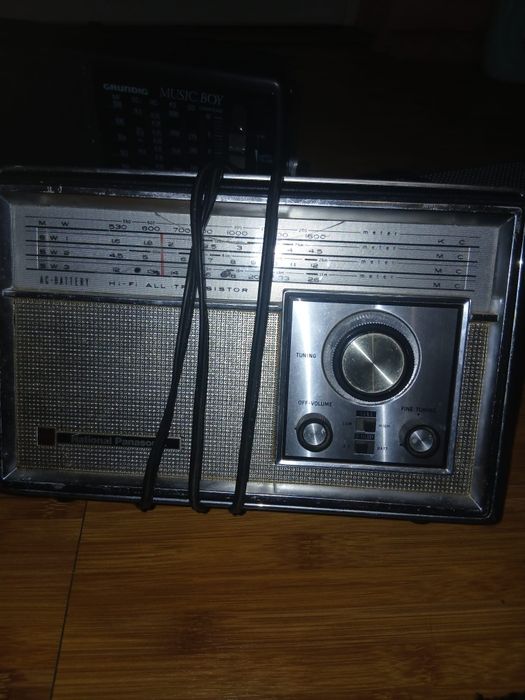 Radio mai multe modele Panasonic National. Duo .Glria  .Vef 211