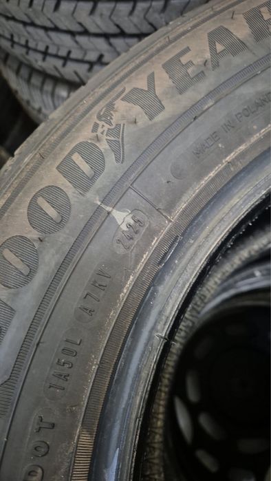 215/65/16 C Goodyear