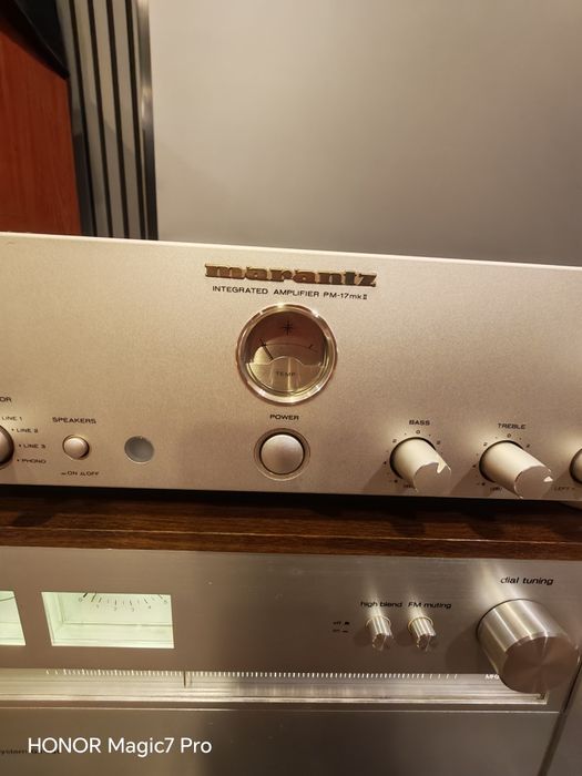 Amplificator Marantz PM17 MK II șampanie impecabil .