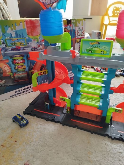 Писти  Hot Wheels