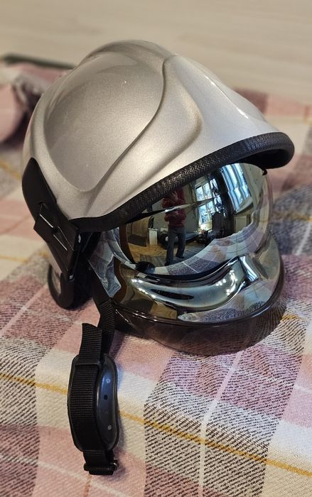 Casca pompier cu vizor dublu, noua, Made in italy