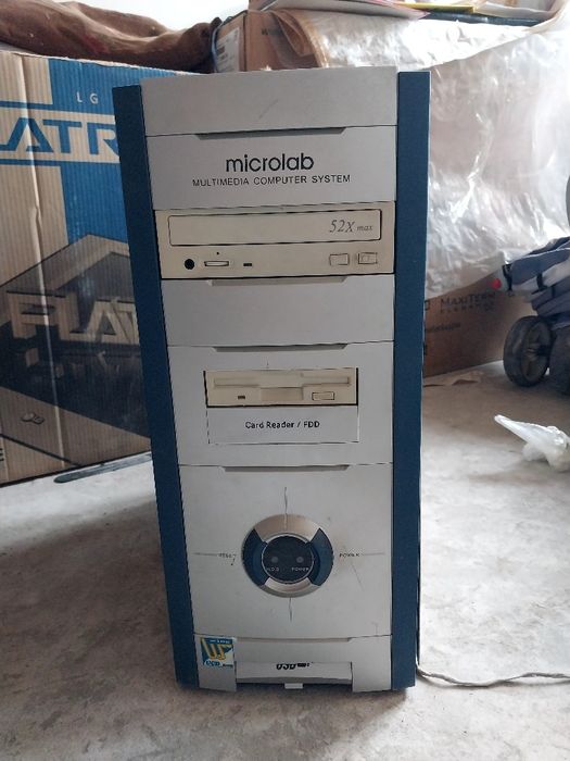 Процессорный блок и клавиатура