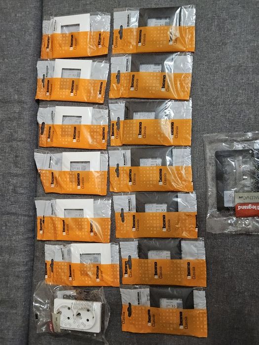 Чисто нови рамки за ключ на лампа + двоен контакт