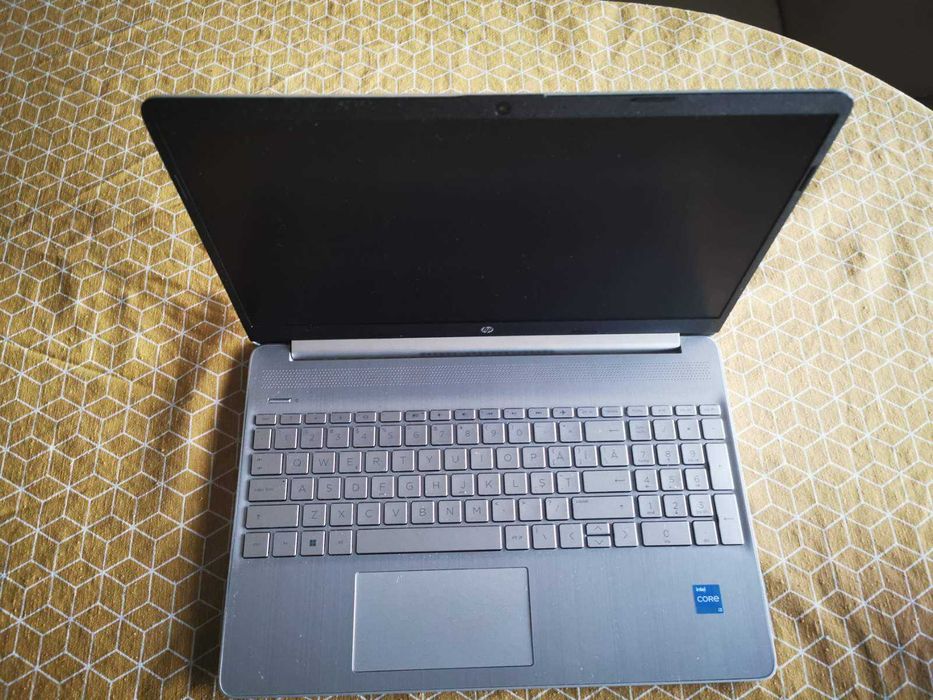 Лаптоп HP 15, Windows 11