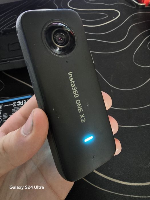 Продам insta 360 x2