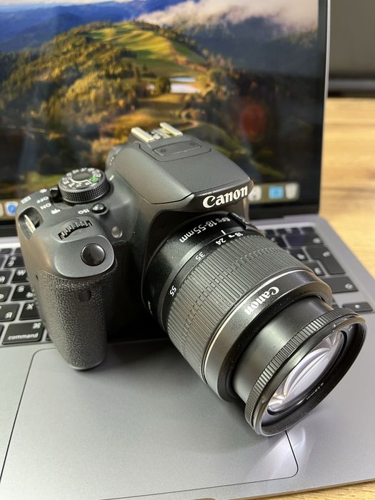 Фотоаппарат Canon EOS 700D