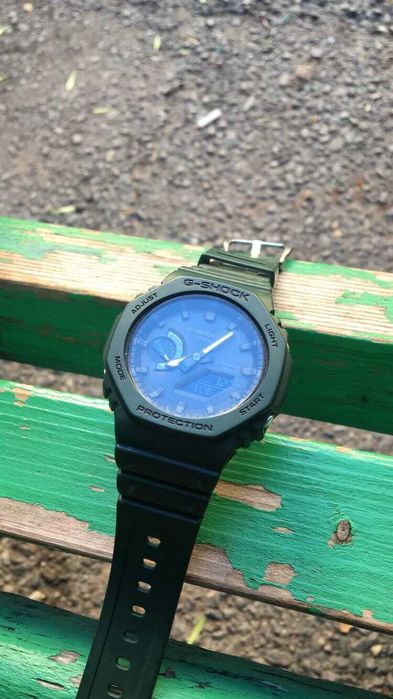 Часовник G-Shock