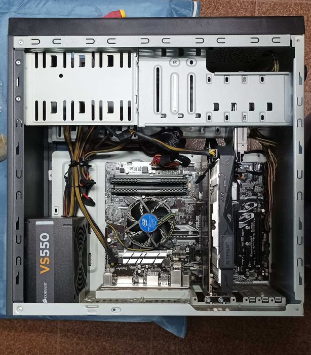 Настолен компютър на части