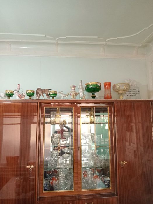 Стенка румынского производства срочно продам в отличном состоянии