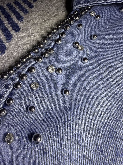Geaca blugi denim cu pietre si perle argintii