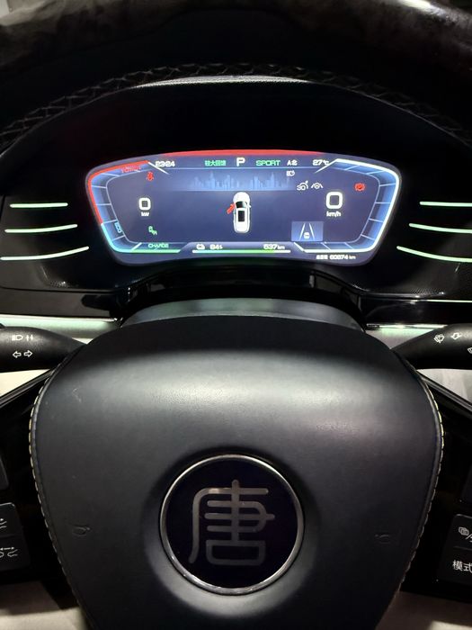 BYD TANG dual motor eng full pozisiya srochno sotiladi