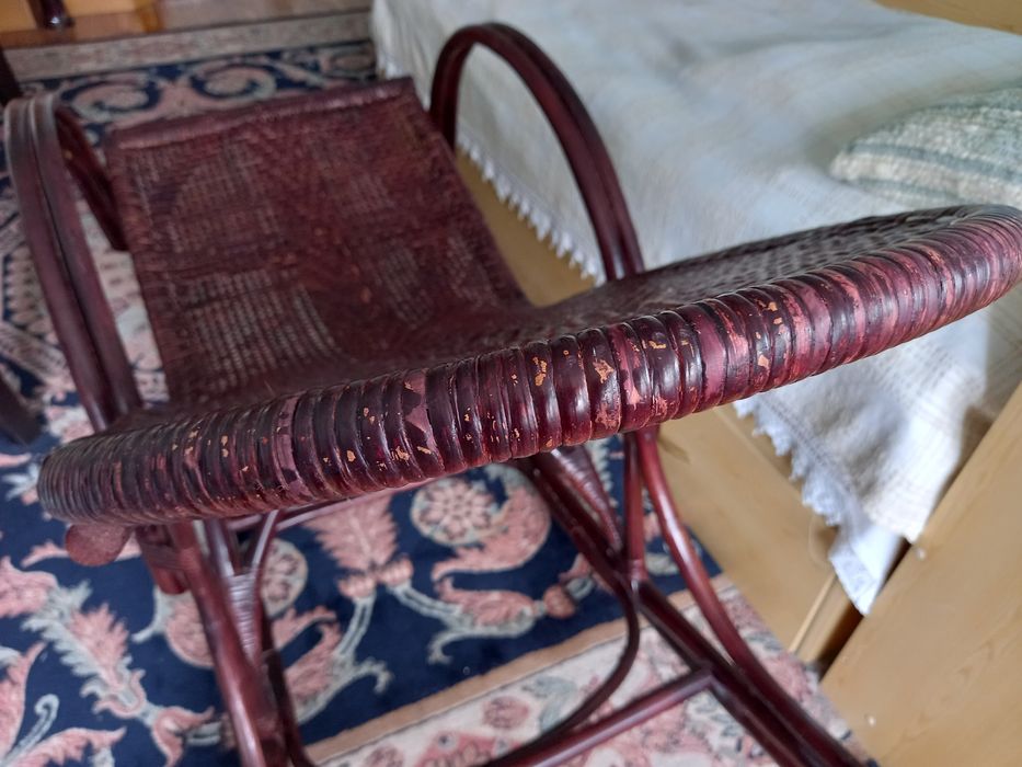 Лежанка - люлеещ се стол, състояние - отлична