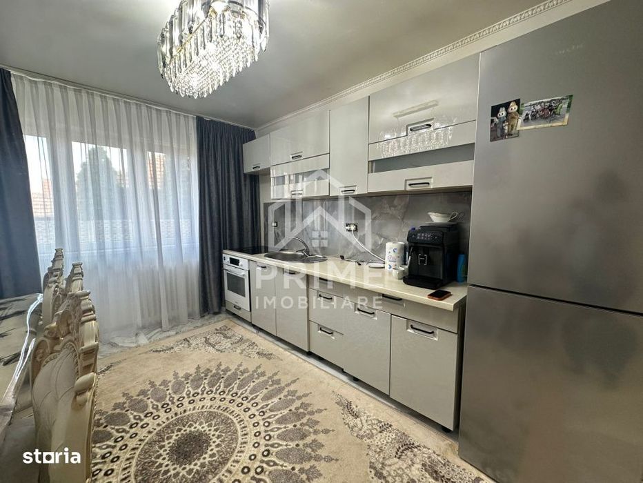 Apartament 3 camere| 73 mp| parter| zona Cugir
