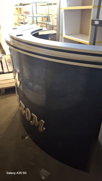 Стол для ресепшена