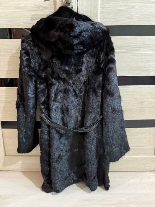 Продам норковую шубу