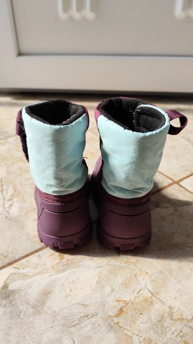 Cizme Dechatlon 22/23 marime