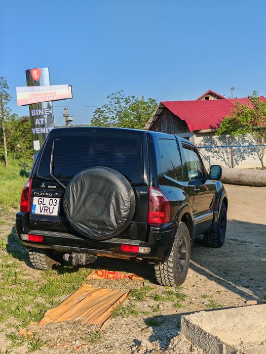 Vând Mitsubishi Pajero