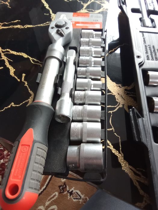 Vând chei profesionale germania