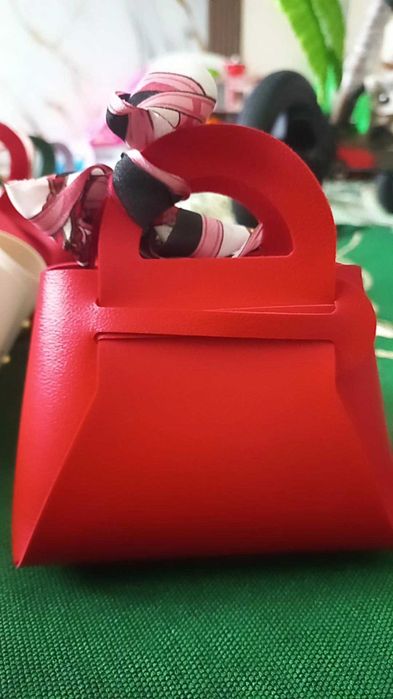 Тойбастар, Бонбоньерки