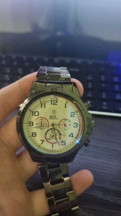 Часы продаю хорошие