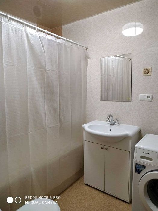 Срочно сдается 2/3/4 м.Космонавтов за 650