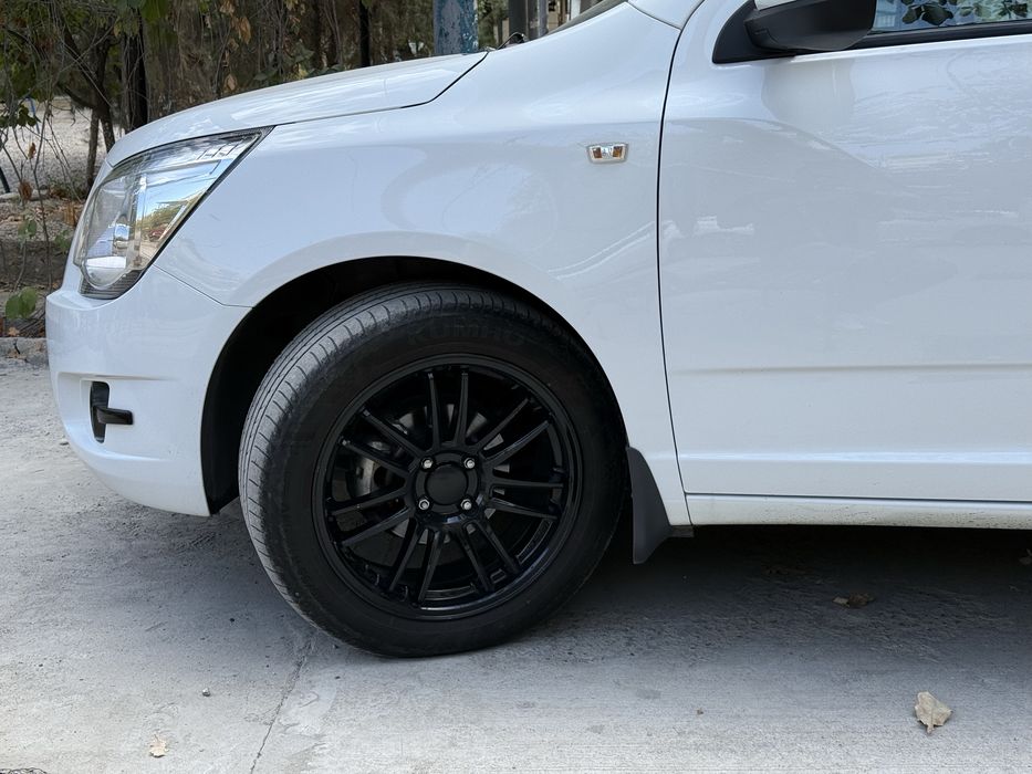 Обмен или Подам диски р17 с резиной215-55