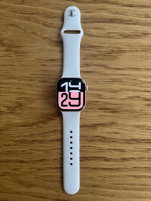 Apple Watch Series 10, GPS, Rose Gold Aluminium 42mm, NOU