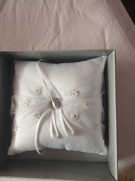 Perna de pus verighete noua