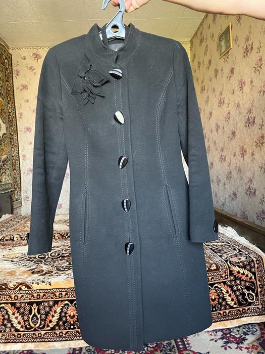 Пальто женское 44