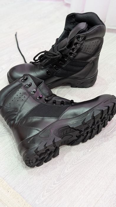 Берцы кожанные 42 размер