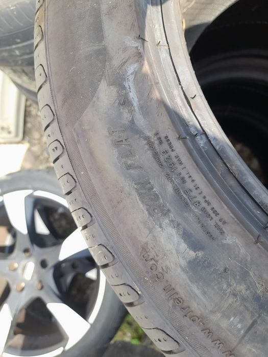 Vand 2 cauciucuri pirelli cinturato p7 275/45r18 vara runflat