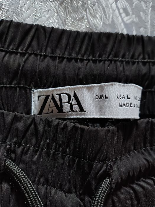 Pantaloni Zara negri, mărimea L