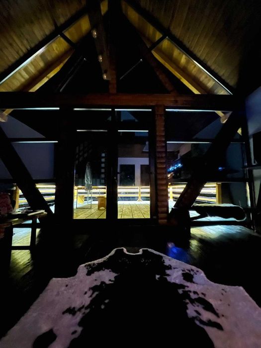 Cabana de închiriat în Munții Retezat la 26 de km de Straja