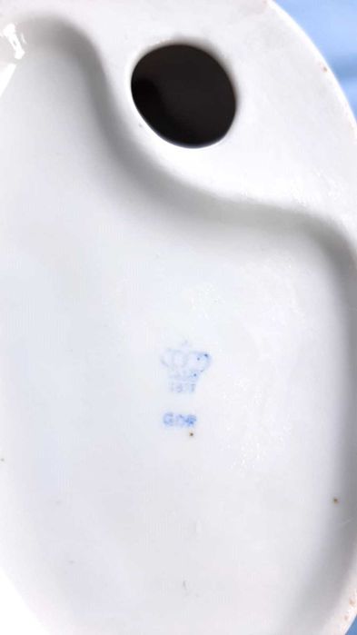 Figurine decorative-4 tipuri diferite,portelan, manual, inscriptionate