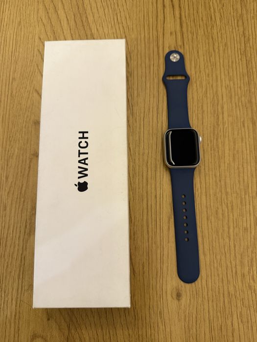 Смарт часовник Apple watch SE 40 mm silver