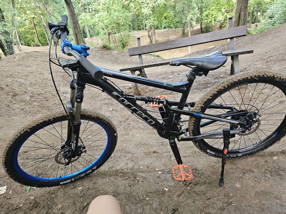 vand carerra full suspension