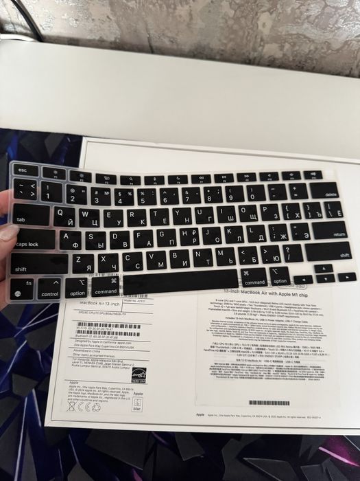 Макбук air 13 продам