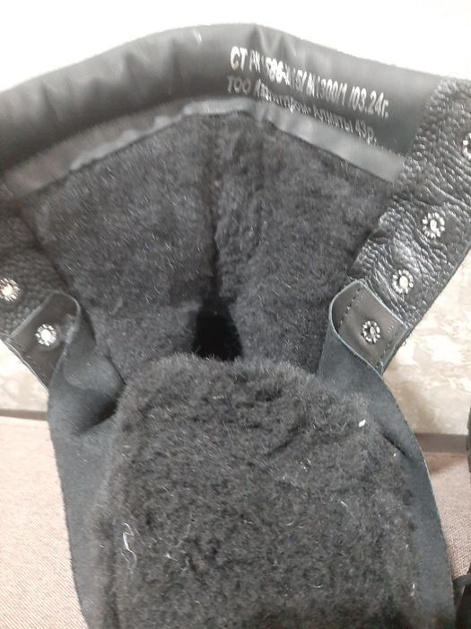 Продаю берцы зимний новый