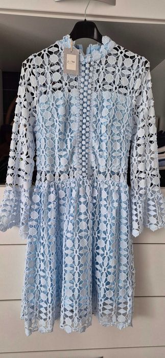 Страхотна рокля с етикет